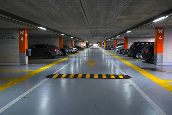 Venedig Italien Juli 2019 Autos Auf Einem Parkplatz Venedig Italien — Stockfoto