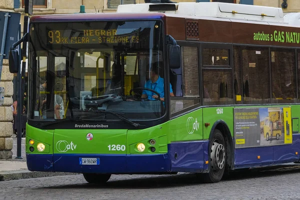 Werona Włochy Lipiec 2019 Autobusem Centrum Werona Włochy — Zdjęcie stockowe