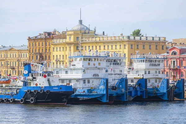 São Petersburgo Rússia Julho 2019 Rebocadores Estão Rio Neva São — Fotografia de Stock