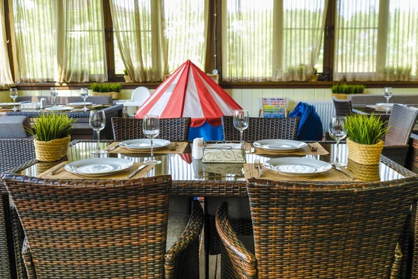 İç modern kafe ya da Restoran