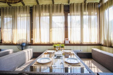 Moskova bölgesi, Rusya - 22 Ağustos 2019: Mosocw Region, Rusya'da modern bir kafenin içi