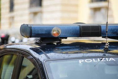 Verona, İtalya - 27 Temmuz 2019: Verona, İtalya'da polis arabası