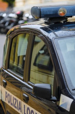 Verona, İtalya - 27 Temmuz 2019: Verona, İtalya'da polis arabası