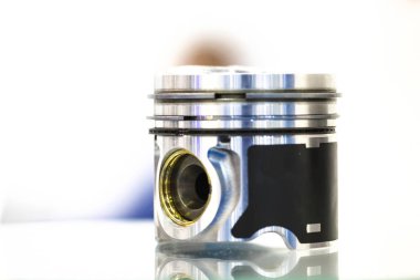 Bir araba motoru piston görüntü yakın