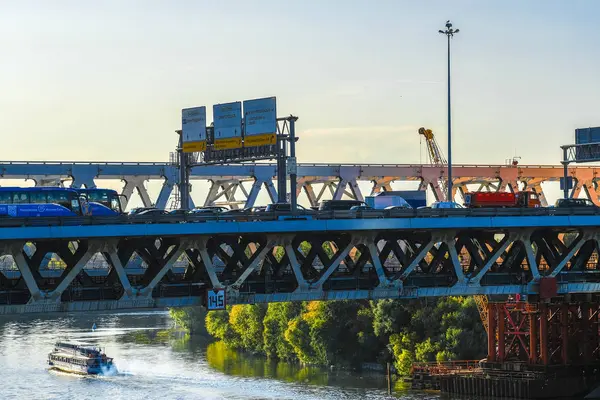 モスクワ ロシア 2019年8月28日 モスクワ川と第3環状高速道路へ — ストック写真