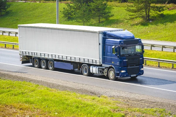 Región Tula Rusia Septiembre 2019 Camión Una Carretera Región Tula —  Fotos de Stock