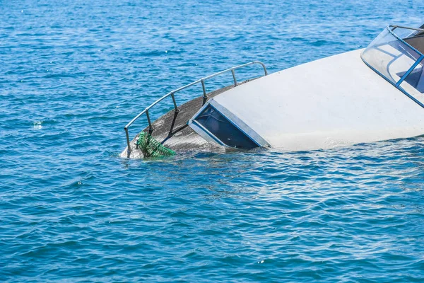 Immagine Una Barca Motore Affondata — Foto Stock