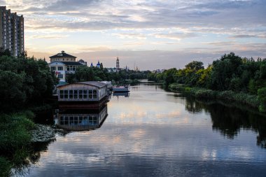 Tambov, Rusya - 19 Eylül 2020: Tambov şehrinde bir yerleşim yeri resmi, Rusya