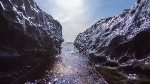 Sun rays sun beams underwater. Underwater shot of ecosystem and ocean floor in turquoise ocean. — Stock Video