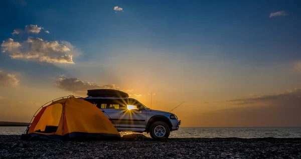 Adventures Camping Tourism Tent Car Next Lake Landscape Outdoor Morning — Stock Photo, Image