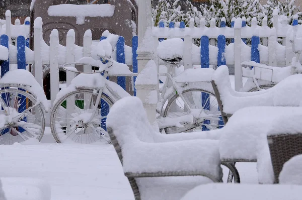 Chairs Tables Bikes Covered Snow Garden — Stock Photo, Image