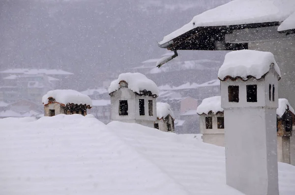Snow Covered Roof Chimneys Town Veliko Tarnovo Bulgaria — Stock Photo, Image
