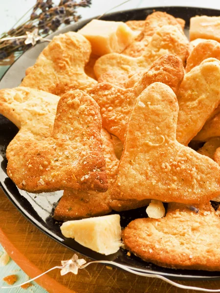 Deliciosos Biscoitos Parmesão Com Ervas Italianas Dof Rasa — Fotografia de Stock