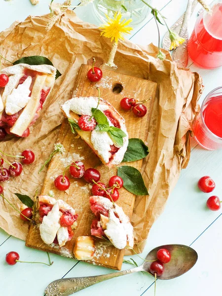 Torta Cereja Com Compota Cereja Doce Dof Rasa — Fotografia de Stock