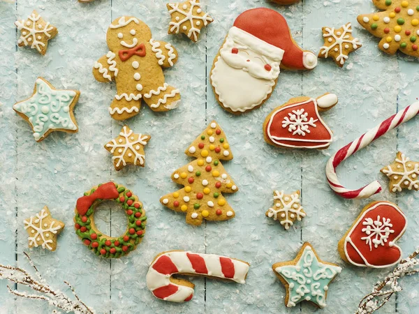 Noel Gingerbread Çerezleri Arka Plan Dekore Edilmiştir Sığ Dof — Stok fotoğraf
