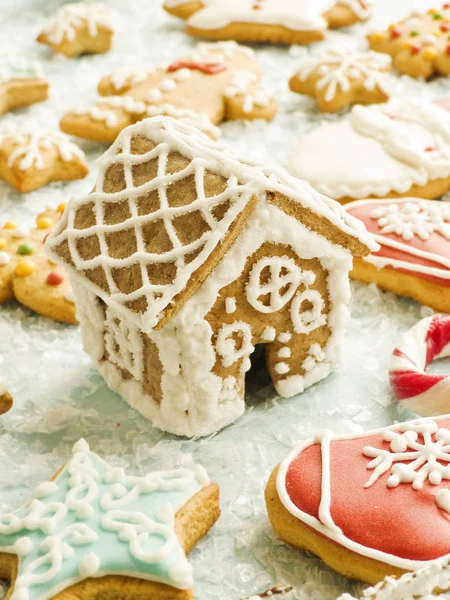 Kerst Versierd Peperkoek Huis Voor Cup Ondiepe Dof — Stockfoto