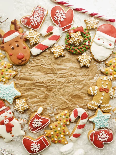 Natal Decorado Biscoitos Gengibre Fundo Dof Rasa — Fotografia de Stock