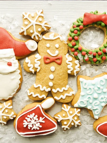 Zdobené Vánoční Perník Cookies Pozadí Mělké Dof — Stock fotografie