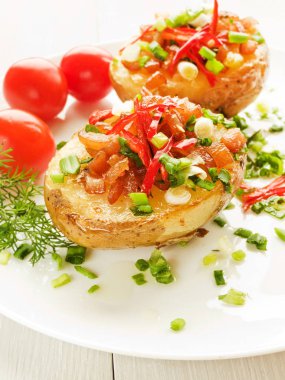 Doldurulmuş patates halfs