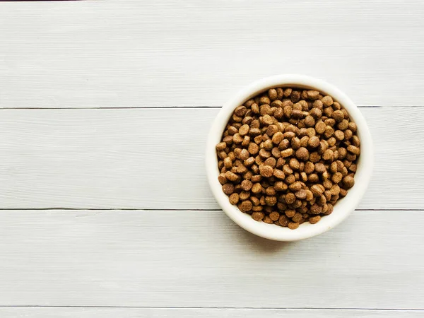 Torrt kattfoder — Stockfoto