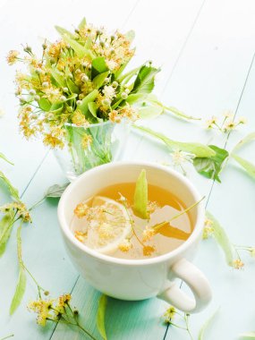 Ihlamur çiçekleri çay