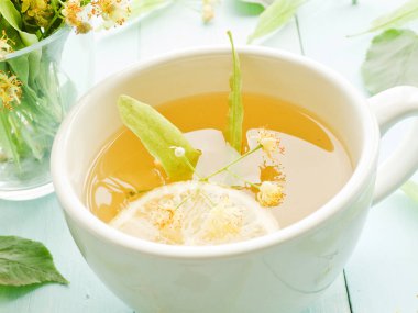 Ihlamur çiçekleri çay
