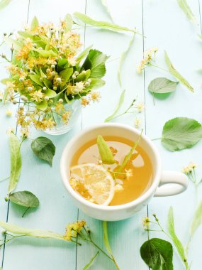 Ihlamur çiçekleri çay