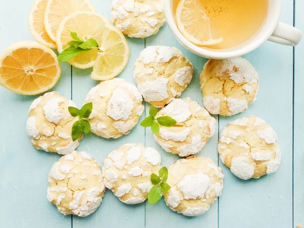 Crinkle lemon cookies — Stock Photo, Image
