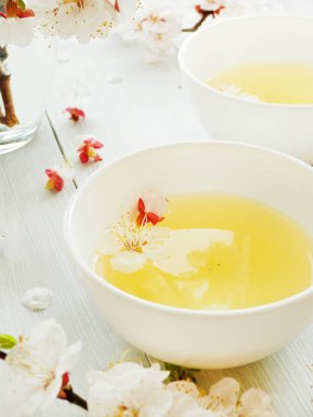 Kayısı çiçek çayı 