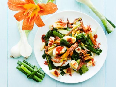 Daylily çiçekler salata