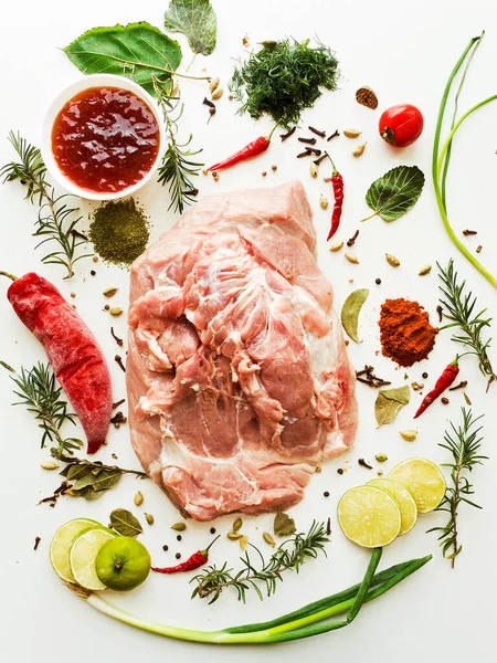 Morceau Viande Porc Frais Avec Des Épices Des Herbes Sur — Photo