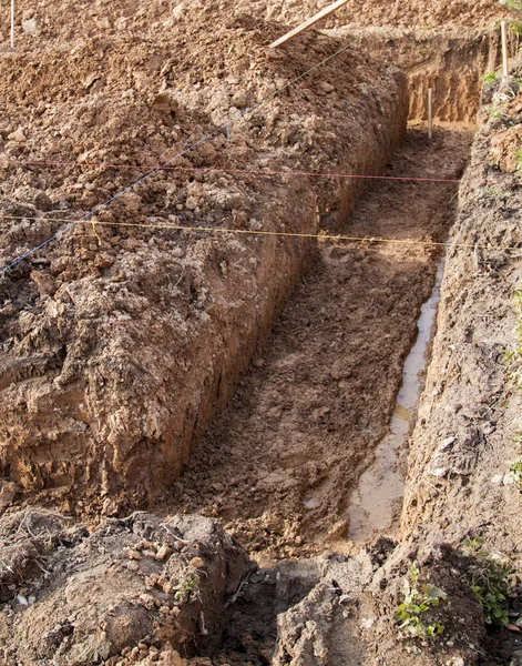 Angle Trench Dug Hand Foundation Laying Drainage Lines Drawn Rope — Stock Photo, Image