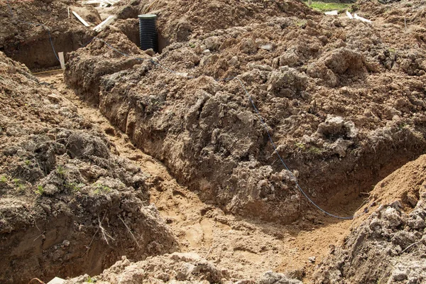 Kąt Wykopu Ręcznie Wykopane Pod Fundamentem Lub Układania Odwodnienia — Zdjęcie stockowe