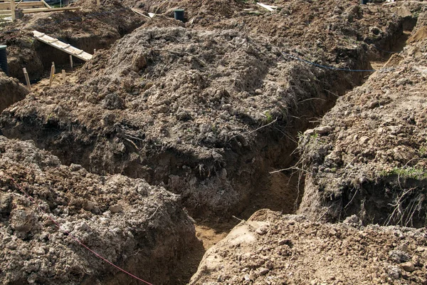 Ángulo Zanja Excavada Mano Bajo Fundación Para Drenaje Colocación —  Fotos de Stock