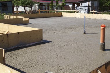 ahşap kalıp ile temel beton levha