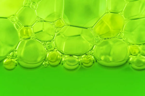 緑の石鹸の泡のクローズ アップ ショット 泡テクスチャ — ストック写真