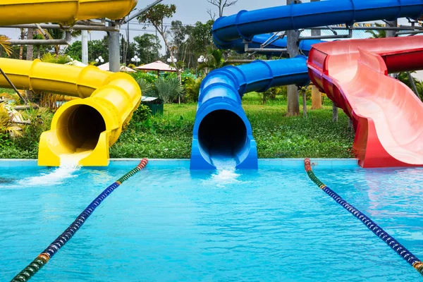 Water Slides Tropical Aqua Park — Stock Photo, Image