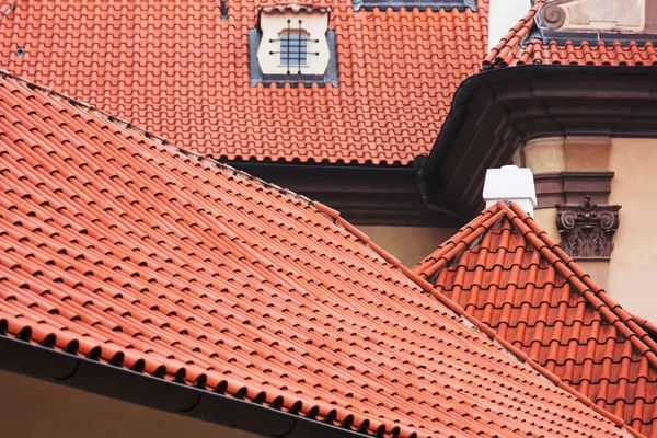 Telhados Azulejos Novos Casas Antigas — Fotografia de Stock