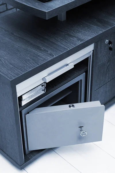 Nueva Caja Fuerte Metal Oficina Moderna —  Fotos de Stock