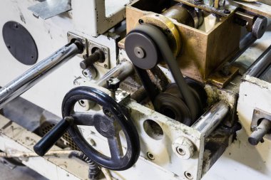 hareket iletimi için kasnak ve kayış