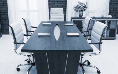 ofiste toplantı masası