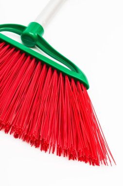 beyaz arkaplanda kırmızı ve modern fırça