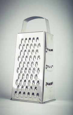 Metal rende dört kenarlı