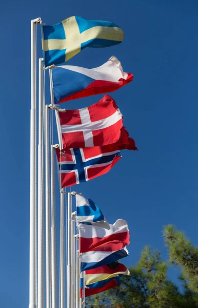 Vlajky na stožáru — Stock fotografie