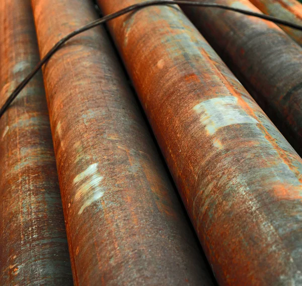 Paslı boruları çapraz görünümünü