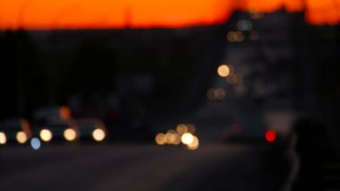 Alacakaranlıkta zaman Köprüsü'nde yoğun trafik