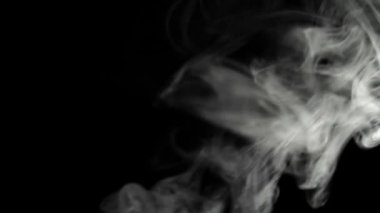 Mistik duman, hayalet veya ürkütücü görünümünü