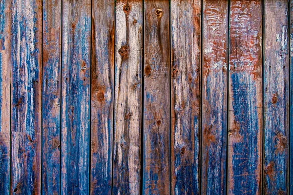 Holzstruktur Hintergrund, gewaschene Farbe Holzdielen zur Hälfte mit blauen Flecken. Grunge Holz Wandmuster — Stockfoto