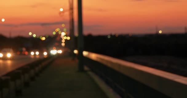 Verkehr auf Brücke entschärft — Stockvideo