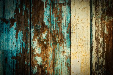 Terk edilmiş, ahşap kalaslardan yapılmış, mavi boyalı, telif alanı, metin için boşluk..